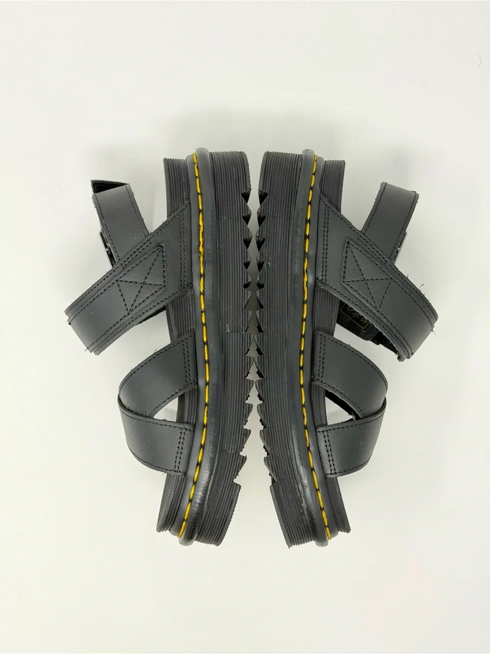 Dr. Martens Voss II Women’s US 6 Black Hydro Leather Platform Sandals Minimalist